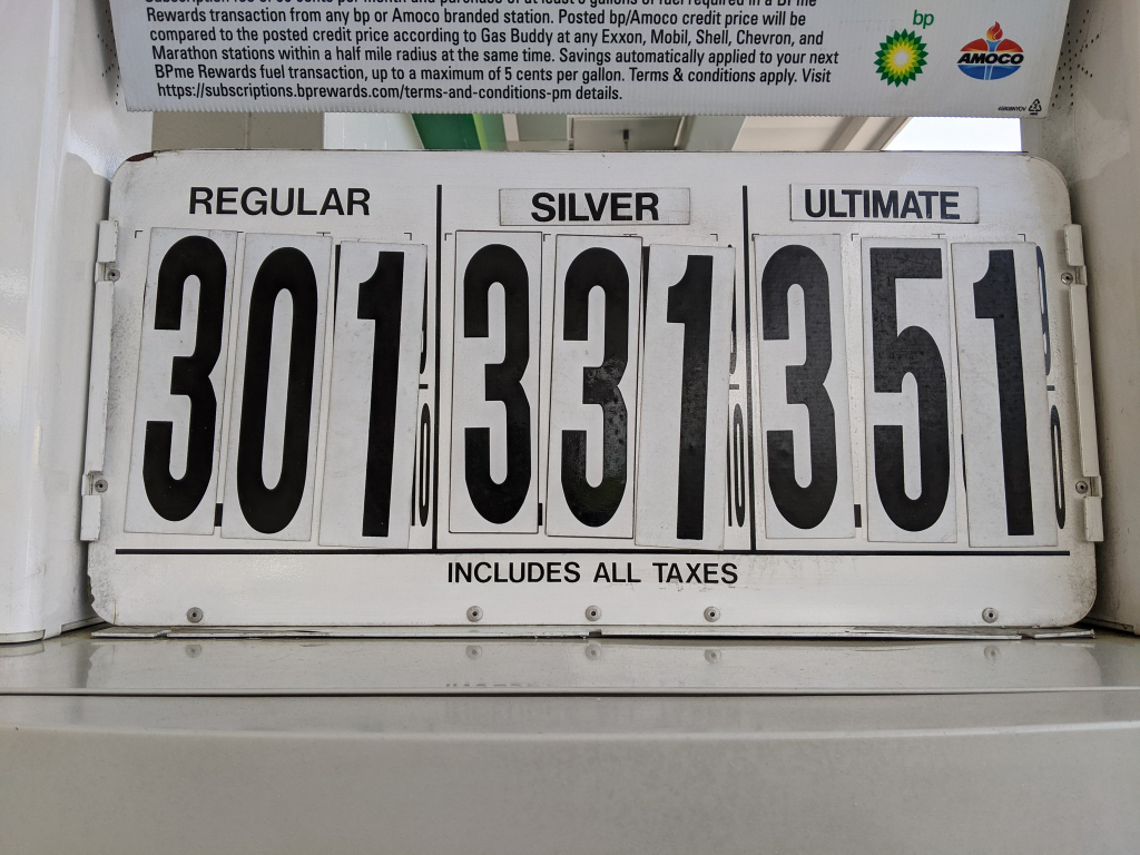 Gas prices in New York Inch Toward 3 Per Gallon Boro Park 24