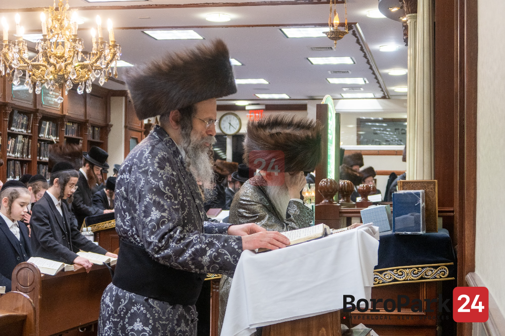 Photo Gallery Satmar Monsey Rov Shabbos By His Father Beis Chaim Shia